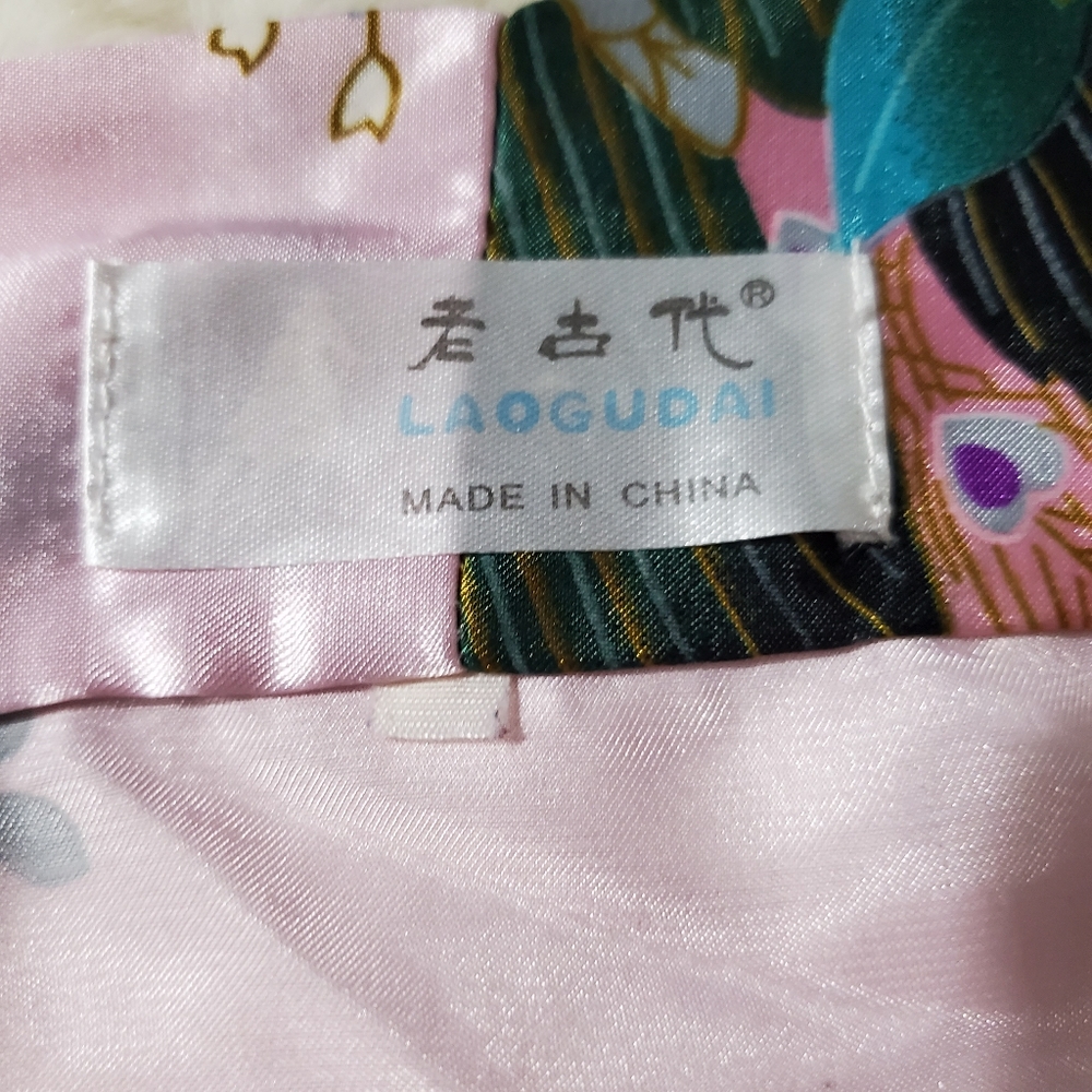 Floral Pink Satin Robe - Picture 5 of 5